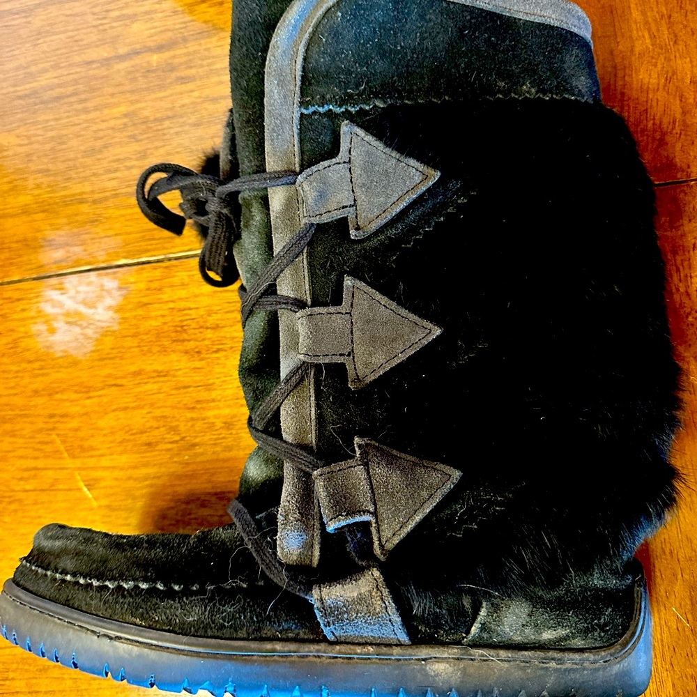 Manitoba Mukluks Size 6